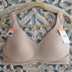 Warner's wire free lightly lined bra size 2x. New w/ tags